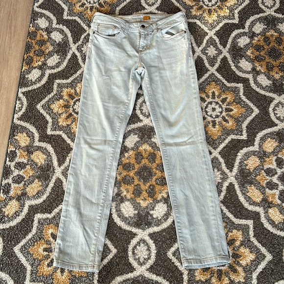Anthropologie Denim - Anthropologie Pilcro Light Wash Jeans Size 28